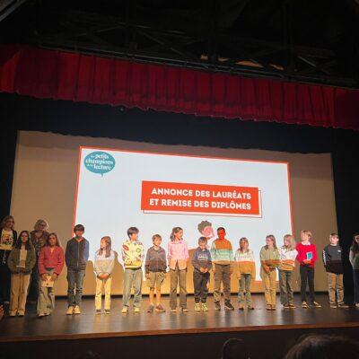 Nos élèves en finale départementale des petits champions de la lecture.